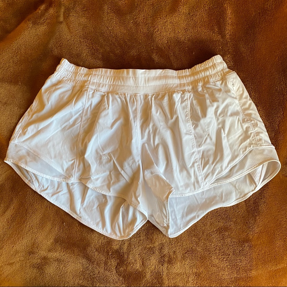 Lululemon Hotty Hot Short (4 in)